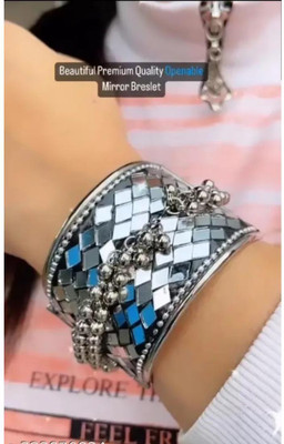 Samridhi DC Alloy Bracelet