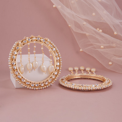 GC PREMIUM JEWELLERY Brass Crystal Gold-plated Bangle Set
