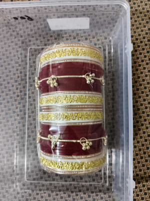 UBS Plastic Pearl Bangle Set