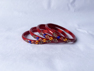Karaavi Glass Crystal Enamel Bangle Set(Pack of 4)