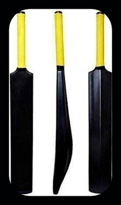 Traders pvc black bat for junior-076-B PVC/Plastic Cricket  Bat For 15+ Yrs(400-650 g)
