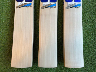 DUROSPORTS S.S MASTER 700 Kashmiri Willow Cricket Bat Full Size Cricket Bat with Bat Cover Kashmir Willow Cricket Bat For 15+ Yrs(1150-1250 g) DUROSPORTS S.S MASTER 700 Kashmiri Willow Cricket Bat Full Size Cricket Bat with Bat Cover Kashmir Willow Cricket Bat For 15+ Yrs(1150-1250 g)
