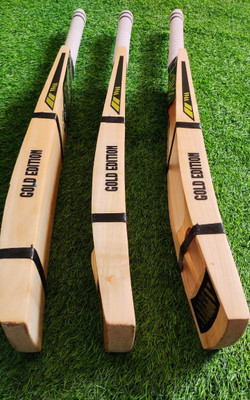 Raider Triple Blade Gold Edition Hard Tennis Light Weight Kashmir Willow Cricket  Bat For 15+ Yrs(1 kg)
