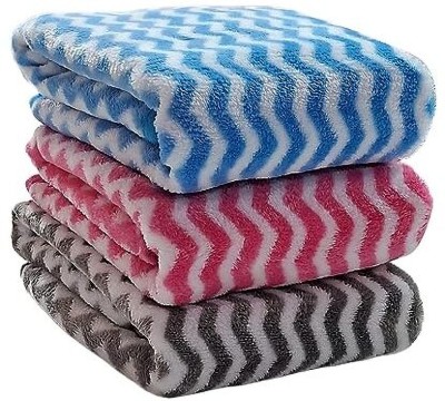 AkiN Microfiber 400 GSM Hand Towel(Pack of 3)