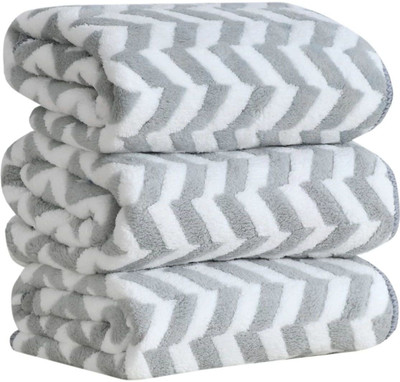 GBL COLLECTION Microfiber 400 GSM Hand Towel Set(Pack of 3)