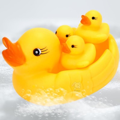Sarvatr Chu Chu Duck Family Bath Toys Non-Toxic Rubber Squeezy Bathtub Toys Bath Toy(Yellow)
