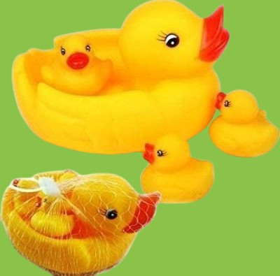 littlewish uper Cute Duck Family Animals Swimming Water Toys Non-Toxic Bath Toy(Multicolor)