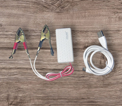 go quick 24 W Quick Charge 3.6 A Multi-pin Wall Charger for Mobile with Detachable Cable(White, Cable Included)