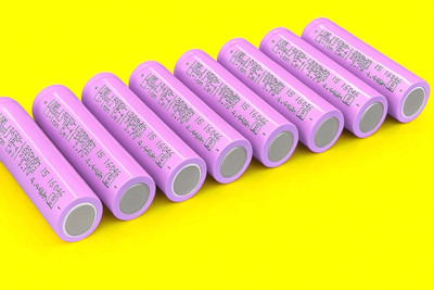 Shamsa J120 Cell 18650 Li-ion Rechargeable  – 3.7V 1200mAh for Flashlights  Battery(Pack of 8)