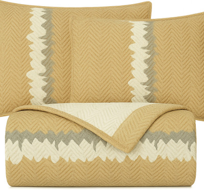 VAS COLLECTIONS Cotton King Sized Bedding Set(Beige, 1 Pcs Quilted Comfortet With 2 Pillow Cover)