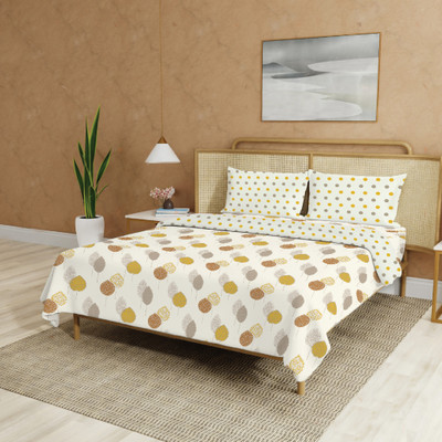 Urban Space Cotton Queen Sized Bedding Set(Brown, Beige, 1 Bedsheet, 2 Pillow covers, 1 Blanket)