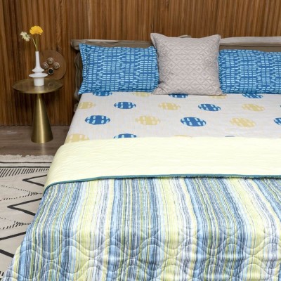 Urban Space Cotton Queen Sized Bedding Set(Pluto Turquoise & London)