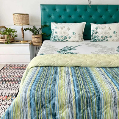 Urban Space Cotton Queen Sized Bedding Set(Majestic Aqua Green and Grey & London, 1 Bedsheet| |2 Pillow cover| |1 Blanket)