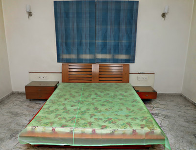 AG Creations 1 TC Polyester King Solid Flat Bedsheet(Pack of 1, Green)