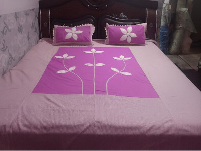 Jaigurudev Cotton Double Flat 180 TC Floral Bedsheet(Pack of 1, SARD:PLAIN:EMBROD:PINK)