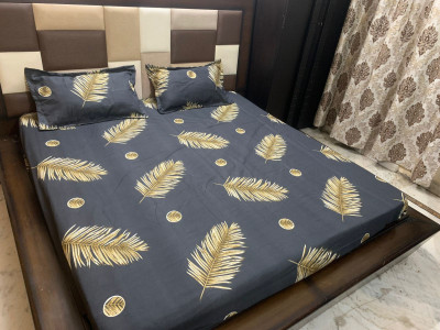 GulatiPrints Polycotton Double Fitted (Elastic) 200 TC Checkered Bedsheet(Pack of 1, BLUE PATTI)