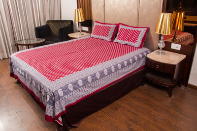 S R Enterprises Cotton Double Flat 141 TC Jaipuri Prints Bedsheet(Pack of 1, Multicolor)