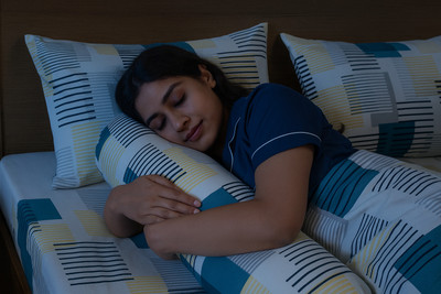 NCS Polycotton King Flat 280 TC Floral Bedsheet(Pack of 1, 1 bedsheet + 2 pillow cover + 1bolster cover with filler (PRINT-10)