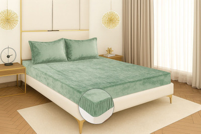BLUEDOT Velvet King Fitted (Elastic) 300 TC Solid Bedsheet(Pack of 1, Green)