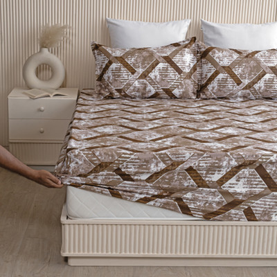 HOMEMONDE 210 TC Cotton Single Printed Fitted (Elastic) Bedsheet(Pack of 1, Camel)