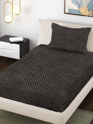 Fabinaliv Woolen King Flat 300 TC Geometric Bedsheet(Pack of 1, Coffee)