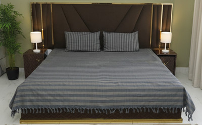 Dhaga Vishwas Ka Cotton Double Flat 220 TC Striped Bedsheet(Pack of 1, Grey)