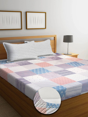 YUTERA 210 TC Microfiber Double Geometric Fitted (Elastic) Bedsheet(Pack of 1, Multicolor)