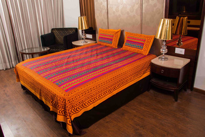 E ELMA Cotton Double Flat 210 TC Striped Bedsheet(Pack of 1, Yellow)