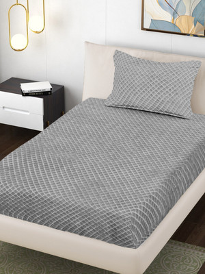 Fabinaliv Woolen King Flat 300 TC Geometric Bedsheet(Pack of 1, Light Grey)