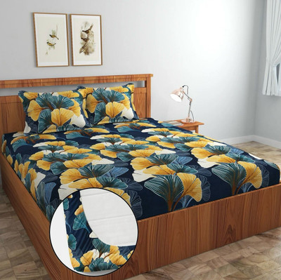 RAJAT HOMES 210 TC Cotton Double Geometric Fitted (Elastic) Bedsheet(Pack of 1, Multicolor)