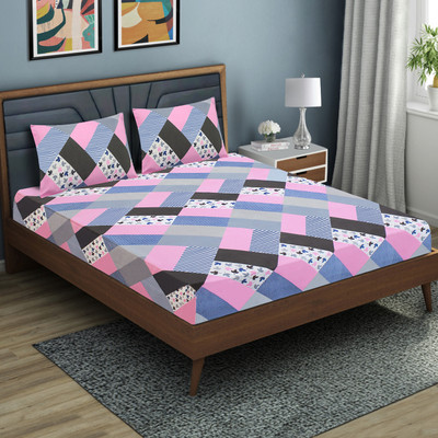 Flipkart SmartBuy 144 TC Microfiber Double Geometric Fitted (Elastic) Bedsheet(Pack of 1, Pink)