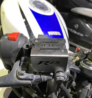 SGTB Master Cylinder Guard R15 v3 Disc Oil Container Cover Fluid Reservoir Cap Steel Bike Crash Guard(Yamaha)