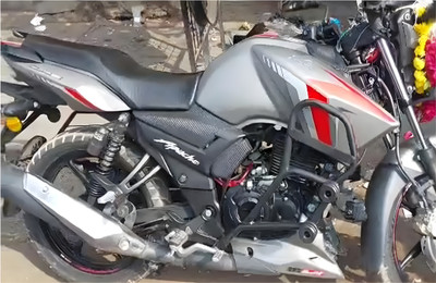 AATRU AUTO BEST QUALITY TVS APACHE RTR 160,180 CRASH GUARD WITH 4 SLIDER(TVS)