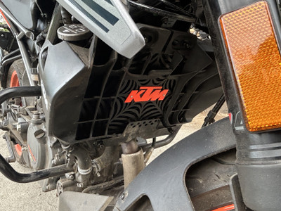 MOXZILLA Duke 200/125 Radiator guard suitable for all Duke 200/125 Bs6 model bike Bike Radiator Guard(KTM)