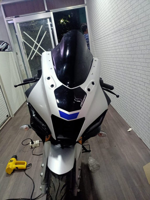 FAVOURITE RIDERS UNBREKABLE R15 V4 VISOR/WINDSHIELD Bike Headlight Visor
