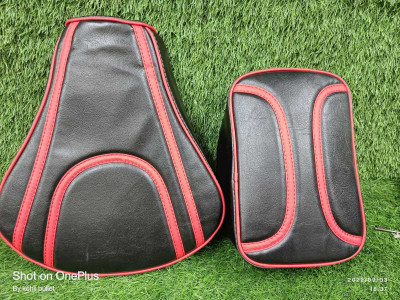 ANK Seat Cover Black & Red Royal Enfield Classic 350/500 Leatherette Split Bike Seat Cover For Royal Enfield Classic, Classic 500, Classic 350, Classic Desert Storm