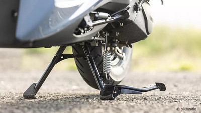 WEELIN Yahama-Fascino-Black-Shiny Bike Centre Stand