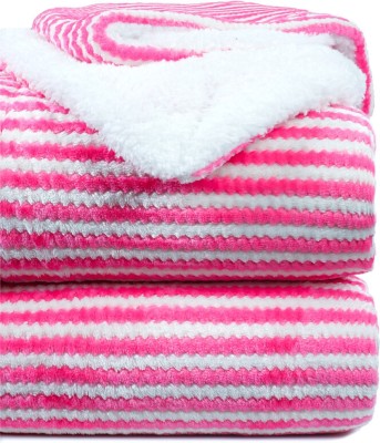 VAS COLLECTIONS Solid Double Sherpa Blanket for  Heavy Winter(Polyester, Red & White)