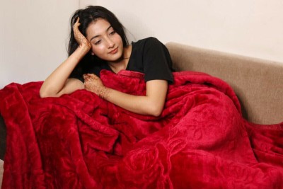 Convalexa Floral Double Mink Blanket for  Heavy Winter(Fur, Maroon)