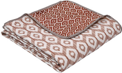Retreat Printed Single AC Blanket for  AC Room(Cotton, Motifs Red)