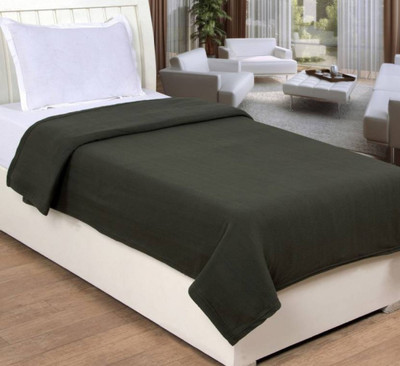 VORDVIGO Solid Single Fleece Blanket for  Mild Winter(Polyester, Green)