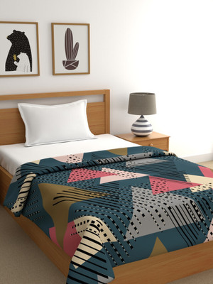 Raymond Home Geometric Single Mink Blanket for  Heavy Winter(Polyester, Multicolor)