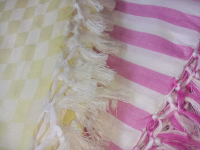 Aakriti Handloom 3D Printed, Striped Double Comforter for  AC Room(Silk, Lemon Yellow, Pink)