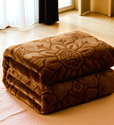 GKM Floral Double Mink Blanket for  Heavy Winter(Polyester, Brown)