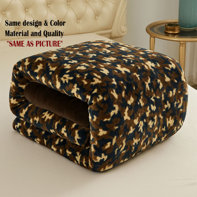 HOLYKRAFT Self Design Double Mink Blanket for  Mild Winter(Microfiber, Multicolor)