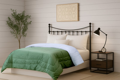 The Little Big Store Solid Double Comforter for  Heavy Winter(Cotton, Green & White)