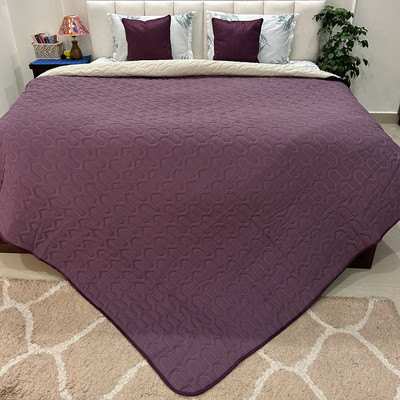 Urban Space Printed Double Comforter for  Heavy Winter(Microfiber, Plum & Pearl)