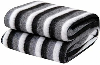 ivaza Striped Single Fleece Blanket for  Heavy Winter(Polyester, black&white)