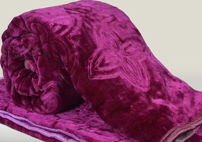 Retreat Self Design Single Mink Blanket for  Heavy Winter(Woollen Blend, Red)