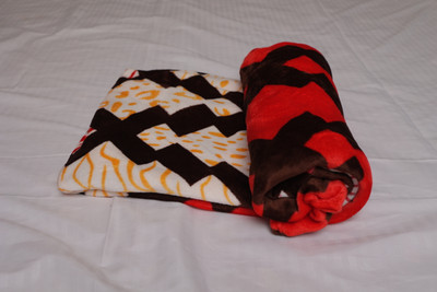 Jixpox Printed Double AC Blanket for  AC Room(Microfiber, RED BOX DOT)